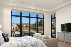 Bellevue Crescent Custom Home Web 34